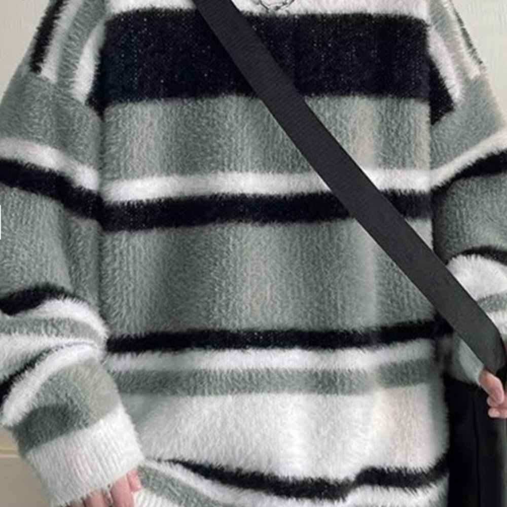 Men's Stripe Plush Sweater US Size Large - 24" Wide / Gray NWOT - Picture 2 of 4